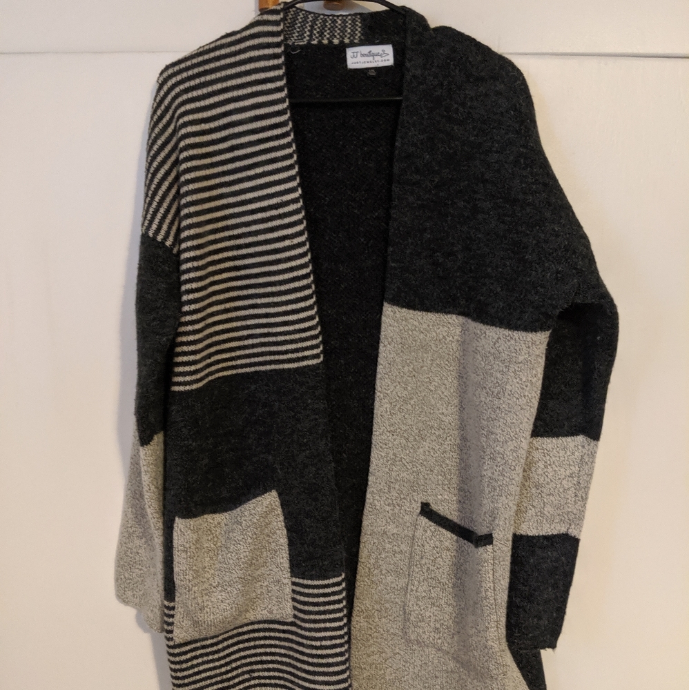 Oversized Colorblocked Cardigan with Pockets